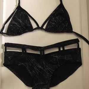 Rave black chromatic set